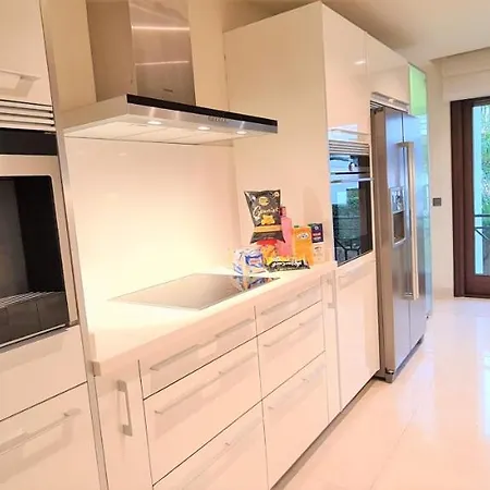 Luxury Frontal In Doncella Apartment Estepona
