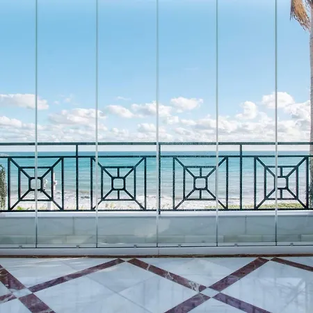 Apartment Luxury Frontal In Doncella